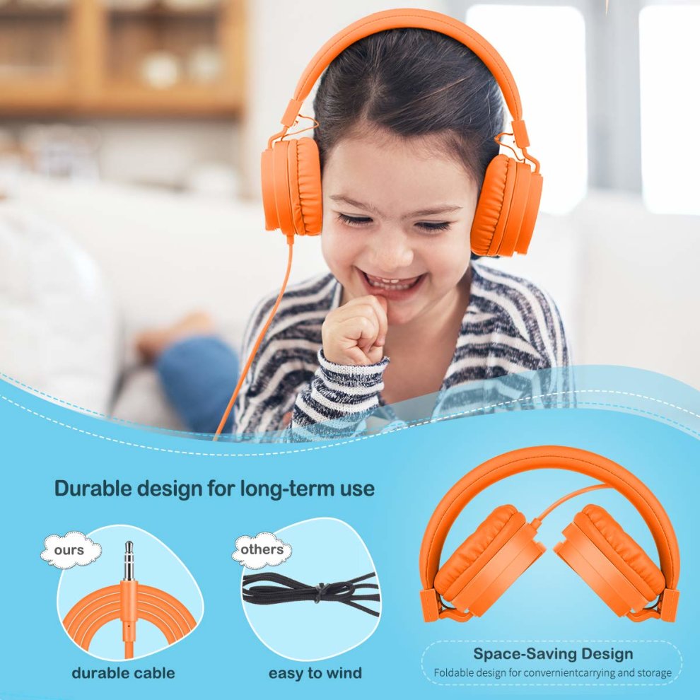 Girl wearing Gorsun Headphones