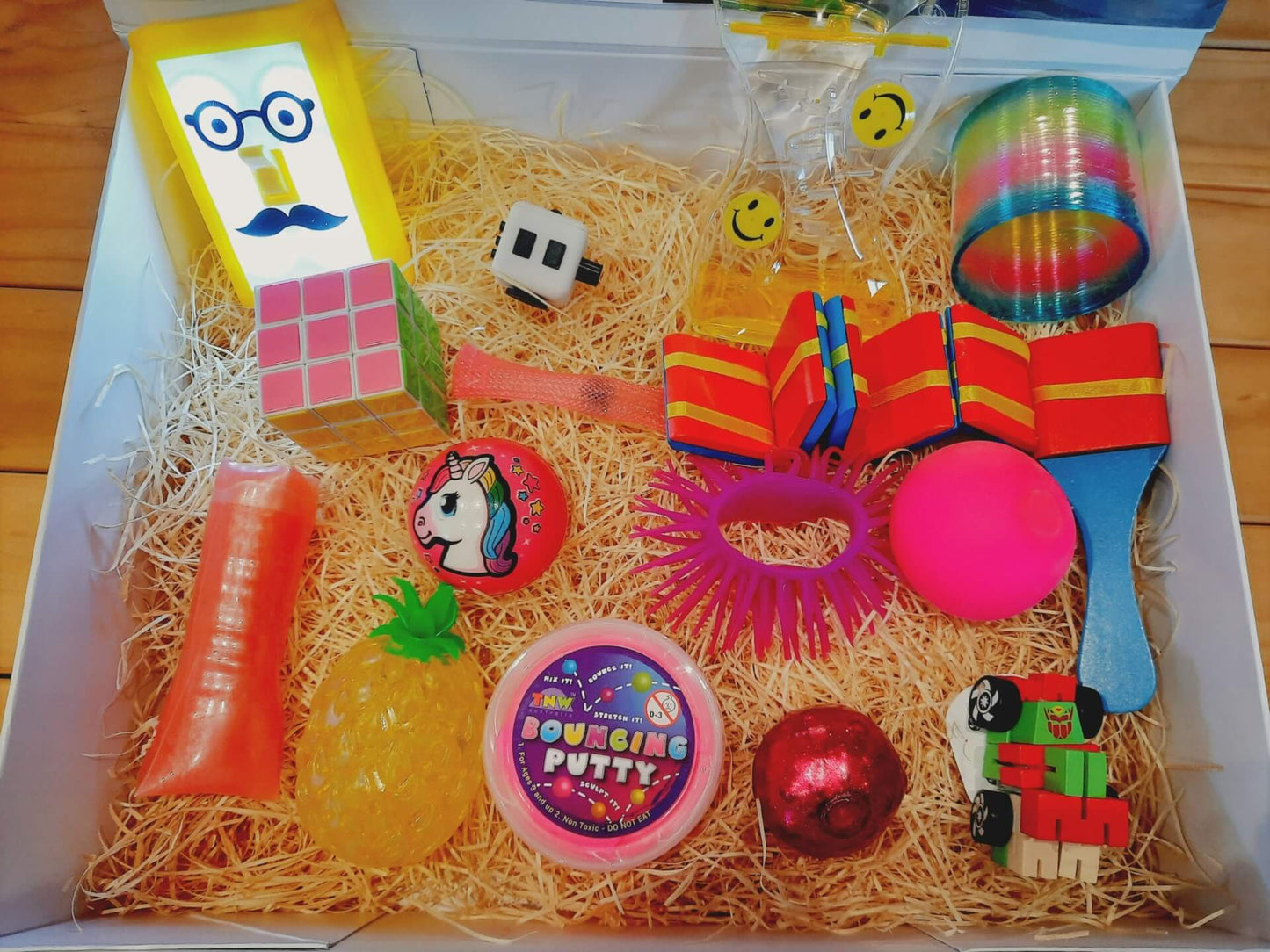 Silkys gift box of fidget and sensory toys2