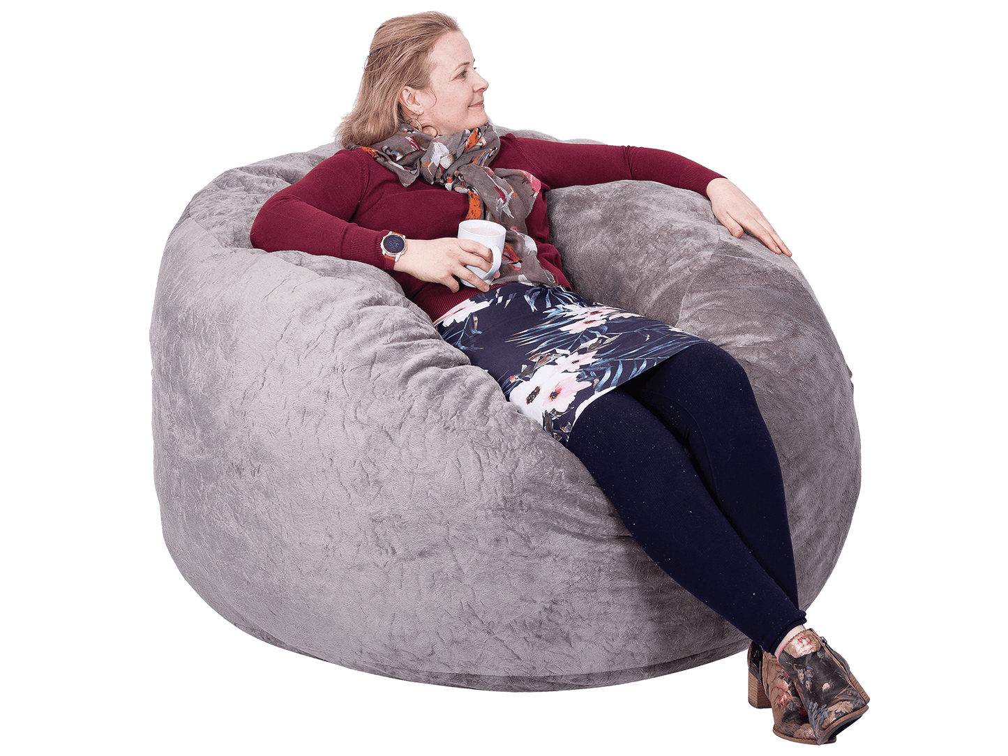 Elizabeth Richards cloud chair lady