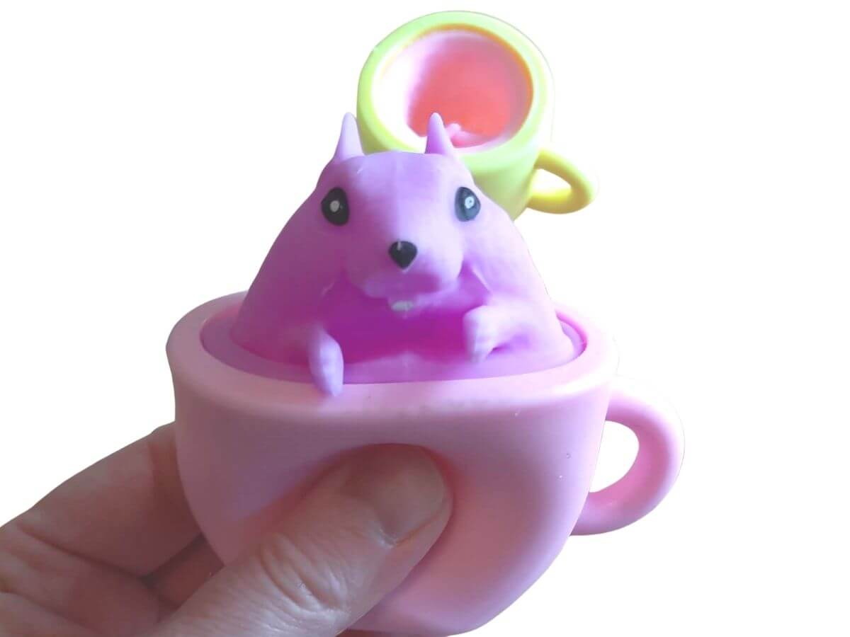 Squeezy popup Chipmunks in teacup pink purple