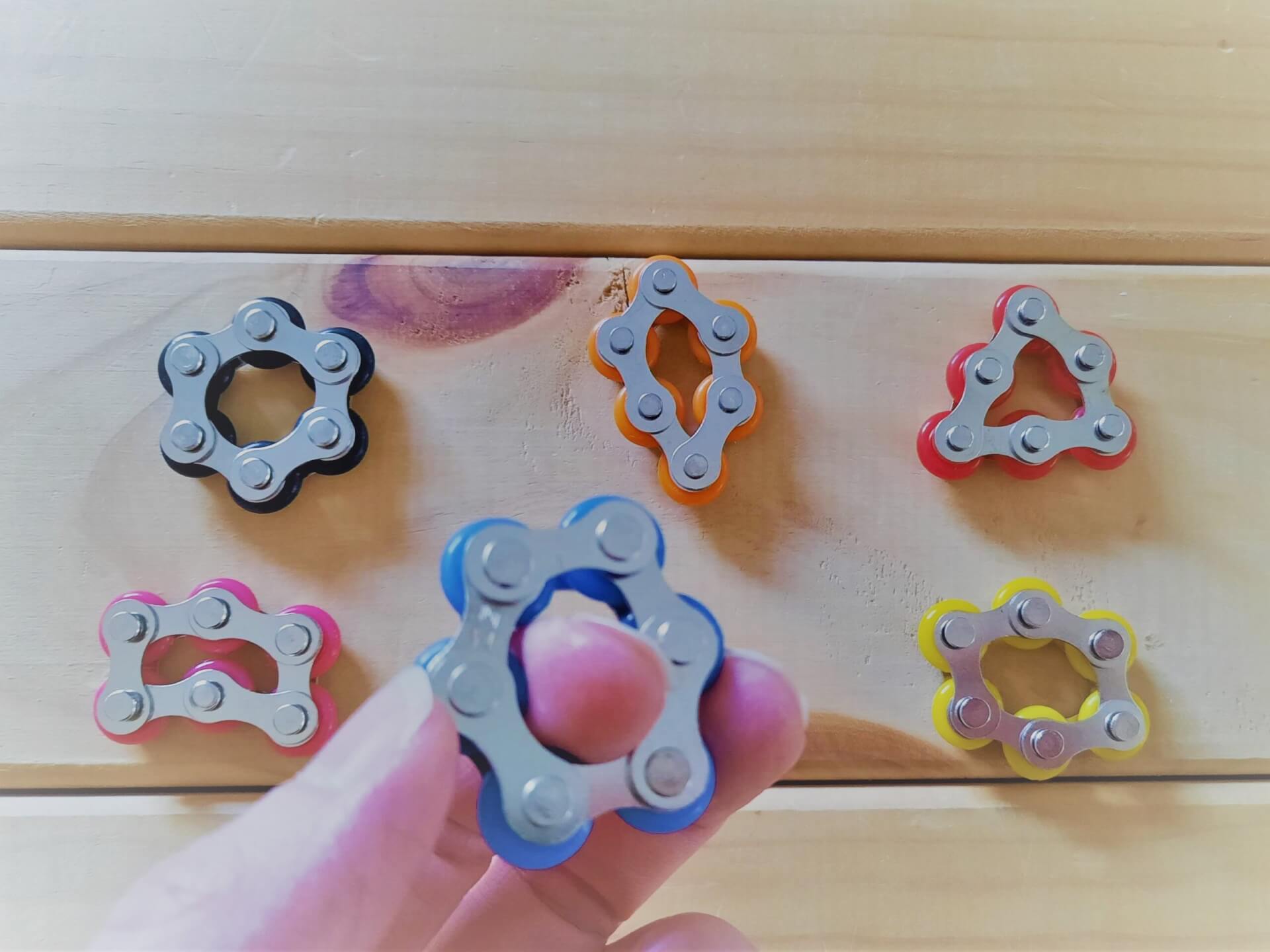 bike chain fidget hold