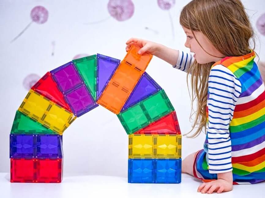magnetic tiles girl rainbow