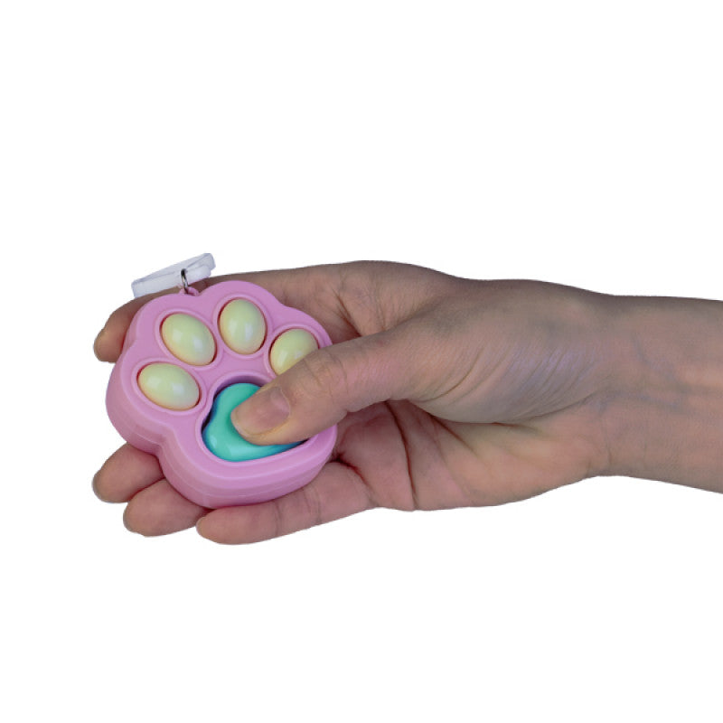 Fidget Fingers Keychain Cat Paw Click being clicked
