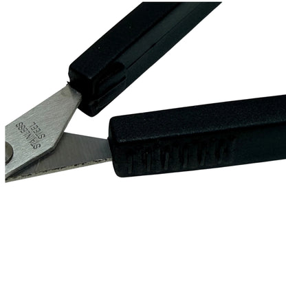 Easy Grip Self Opening Black Scissors close up