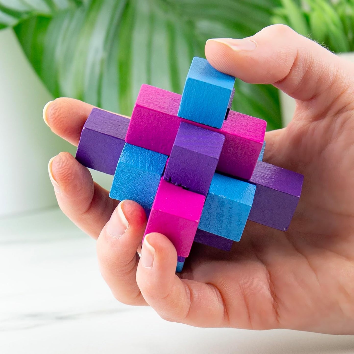 Wellness Puzzle Energise in hand