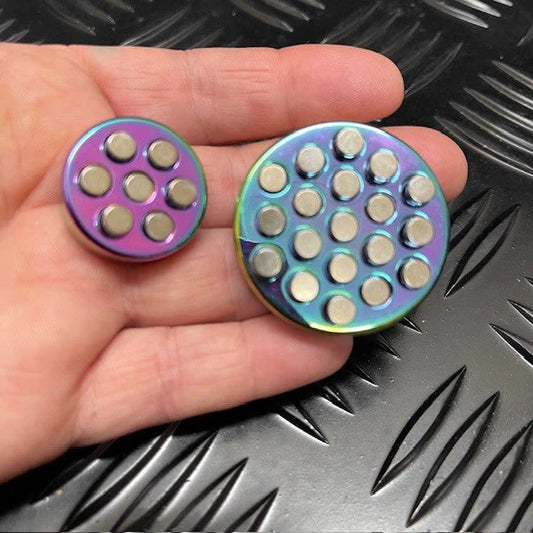 Kaiko mini hailstorm duo Fidget set in hand