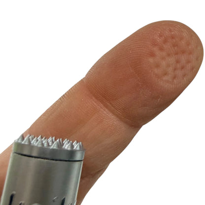 Kaiko Spikey Spinner Pen finger indents