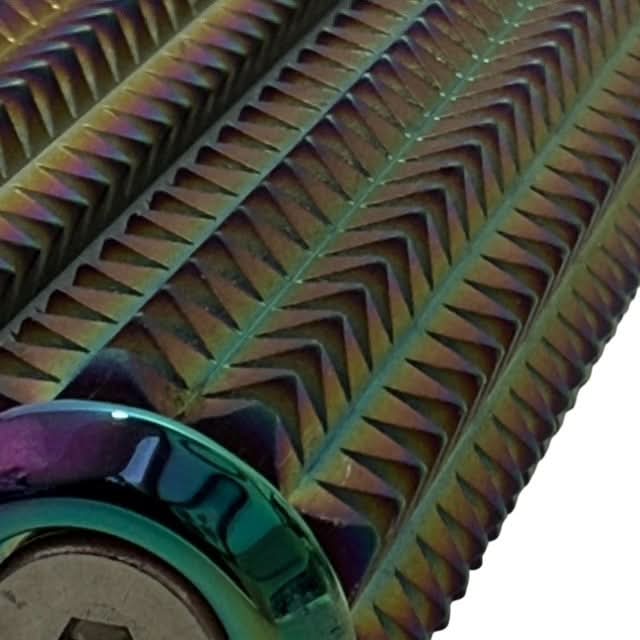 Kaiko Spikey handroller oil slick close up