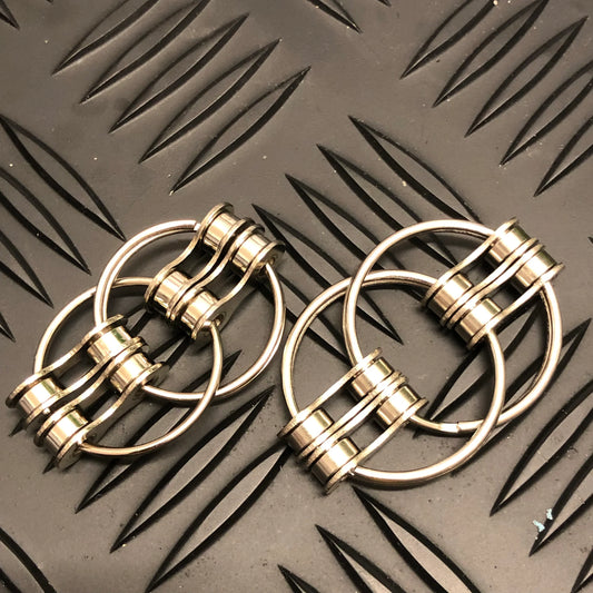 Kaiko Double Loop Fidget both sizes black background