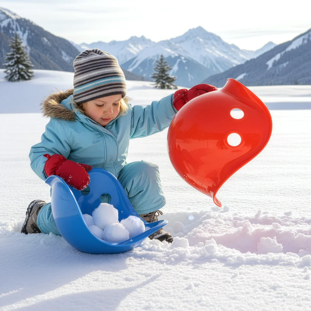 child playing with Bilibo midi at the snow