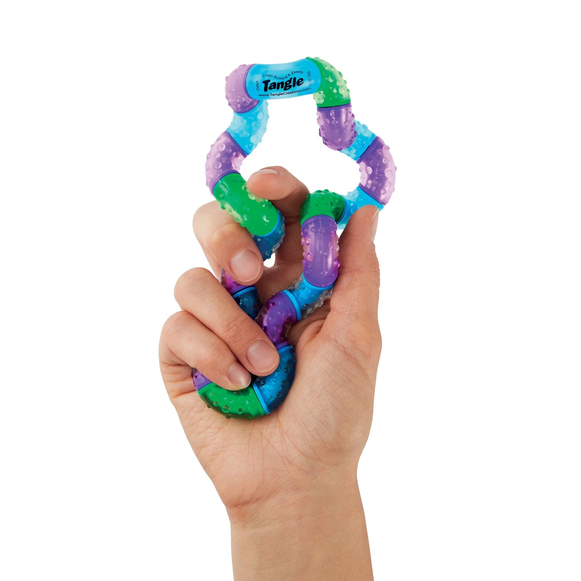 Tangle Therapy in hand