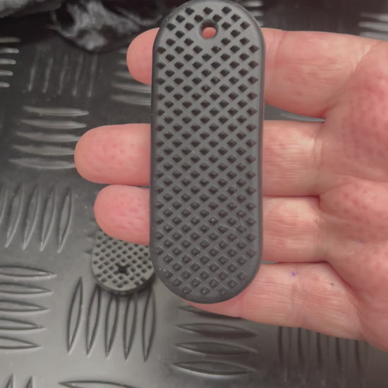Kaiko Spikey Key ring fidget video