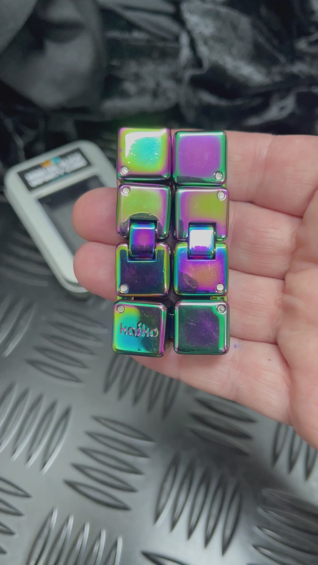 Kaiko Mini Infinity Cube Oil Slick video