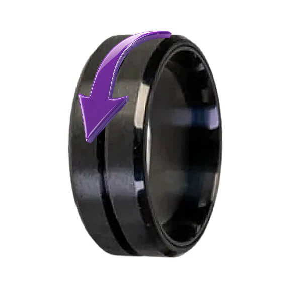 Black ring with a purple arrow pointing to it on a white background rotating fidget ring