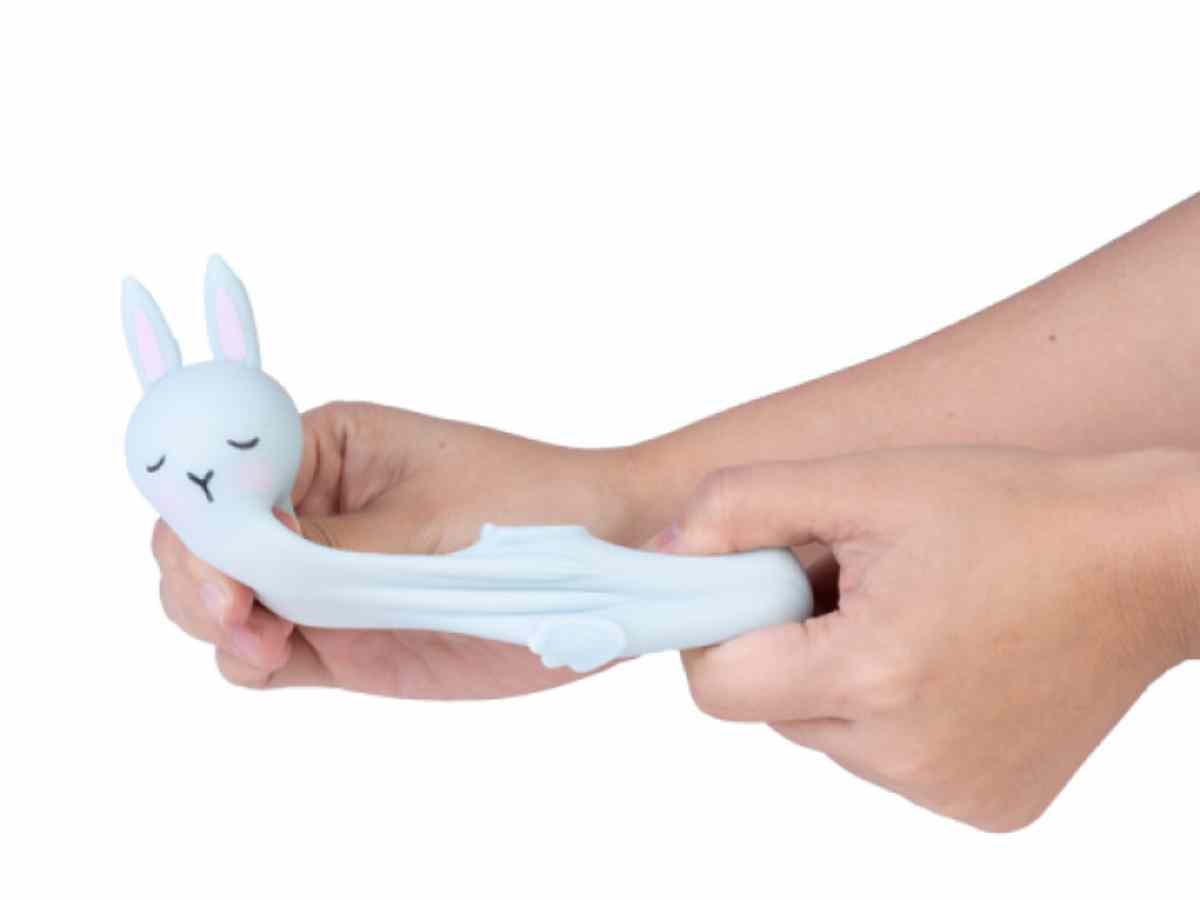 Pullie Pal Bunny stretched